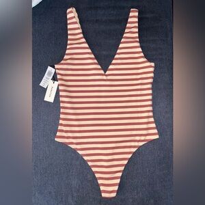 Aritzia Babaton Contour V-Neck Thong Bodysuit